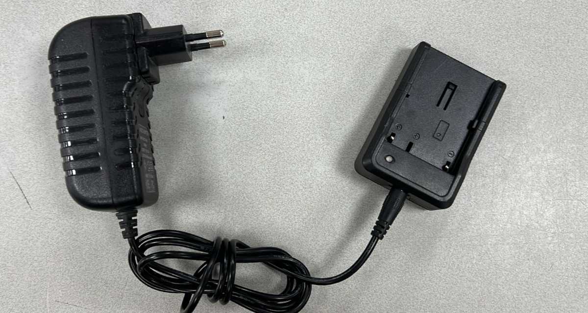 Laserliner Superplane 3D/3G Pro Lader (met cradle) Bouwlasers Online