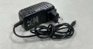 Lader t.b.v. de Laserliner Superplane 3D/3G Pro Lader Geschikt voor: o.a. Laserliner Superplane 3D/3G Pro Lader 2000mAh / 12V / 24 W Bijzonderheden: Het model op de foto kan afwijken van de geleverde lader door de loop van de tijd zijn er diverse modellen uitgebracht voor de ze laser. Het kan mogelijk zijn dat de vorige eigenaar er een kenmerk in heeft gegraveerd. Alle laders zijn getest en hebben één maand garantie.