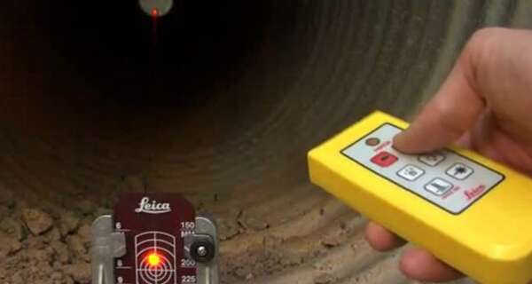 Leica Piper 200 Rioollaser met automatische uitlijning