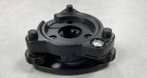 Gebruikt Leica CTB101 stelschroevenblok zonder optisch lood Passend op leica theodolieten en totalstations Bijzonderheden: gebruikssporen