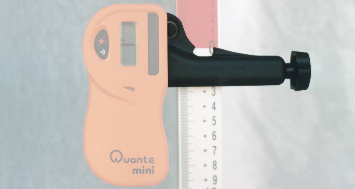 Gebruikte QBL mini baakklem Passend op o.a.: QBL mini en Apache Thunder model 54 en 56 Levering: 1 stuks baakklem Het klem op de foto kan afwijken van de geleverde klem hier hebben wij er meerdere van liggen. De vorige eigenaar heeft geen kenmerk in de klem gegraveerd. Alle klemmen zijn getest en werken naar behoren.