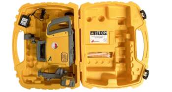 met 300 of  600 RPM en beschikt over een Blinderingsfunctie, hiermee kan om interferentie van weerspiegeling te voorkomen de laserstraal in bepaalde kwadranten worden uitgeschakelt. De GL412N heeft ook een maskermodus, deze functie stelt je in staat om de laserstraal aan één of zelfs meerdere zijden van de laser uit te zetten. Dat is handig, want zo wordt de straal alleen daar uitgezonden waar een referentiehoogten nodig is. Hiermee worden problemen van hinderlijke reflecties door ruiten ook voorkomen.