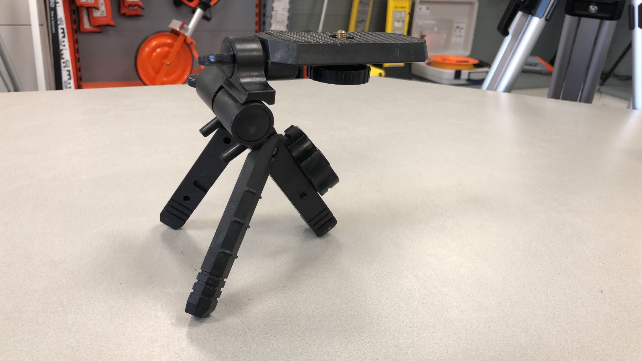 CST/Berger Multifunctionele wandklem Bouwlasers Online