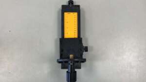 Gebruikte universele muurbevestigingsbeugel voor rotatie lasers