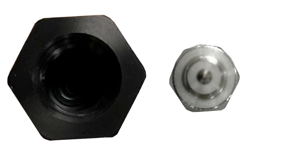 Centerpons met 5/8" aansluiting t.b.v. prisma of GPS stok Deze Seco losse centerpons punt kan op elke prismastok of roverstok met 5/8"male draad aangesloten worden. Met de harde punt die kan op een plek op de grond een punt gemarkeerd worden, door de stok naar beneden te duwen zal de centerpons een punt in de grond slaan en zo een markering achterlaten.