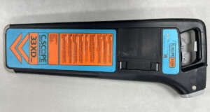 Refurbished C.Scope 33XD kabelzoeker met diepte indicatie Diepte indicatie De C.Scope 33XD kan i.c.m. een signaalgenerator ook een diepte indicatie geven van de leidingen en kabels. Zo weet je waar je van te voren of je met een schep of een graafmachine moet gaan graven, hierdoor weet je waar je aan toe bent. Meetdiepte stroom 3m Meetdiepte radio 2m Meetdiepte generator 4m Meetdiepte sonde 7m Diepte indicatie Ja, uitsluitend i.c.m. signaalgenerator Nauwkeurigheid diepte ± 5% (0,1m tot 3m), ± 5% (Gebruik Sonde 0,1m tot 7m) voor levering wordt het apparaat voorzien van een nieuwe keuring en certificaat. Er zit 3 maanden garantie op het instrument.