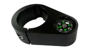 Doosniveau t.b.v. prisma/GPS stok Dit kompas zit in een aluminium behuizing welke te klemmen is dmv een inbus op een stok met een diameter van 32mm.