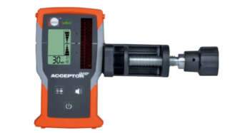 Laser Receiver ACCEPTOR pro+ op baakklem.