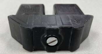 Gebruikte Geo Fennel FL-110HA, FL-115H (niet de FL-100HA of ...Junior) batterijhuis Bijzonderheden: Het model op de foto kan afwijken, wij hebben hiervan meerdere van op voorraad. Batterijhouders zijn geheel nagekeken en waar nodig een laadconnector en/of schakelaar vervangen. Lichte gebruikssporen, werking is getest. 3 maanden garantie.