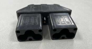 Gebruikte Geo Fennel FL-110HA, FL-115H (niet de FL-100HA of ...Junior) batterijhuis Bijzonderheden: Het model op de foto kan afwijken, wij hebben hiervan meerdere van op voorraad. Batterijhouders zijn geheel nagekeken en waar nodig een laadconnector en/of schakelaar vervangen. Lichte gebruikssporen, werking is getest. 3 maanden garantie.