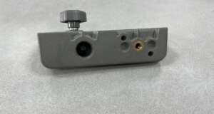 Gebruikte Spectra verticaal adapter HL700 serie Verticale bevestiging van de handontvanger op statief met zowel 5/8" als 1/4" aansluiting. Geschikt voor o.a. Spectra HL700,HL750,HL760,HL760U en CR700