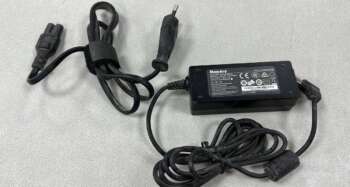 Lader t.b.v. de Stanley Fatmax X3G Geschikt voor: o.a. Stanley Fatmax X3G 3000mAh / 12V / 36 W Bijzonderheden: Het model op de foto kan afwijken van de geleverde lader door de loop van de tijd zijn er diverse modellen uitgebracht voor de ze laser. Het kan mogelijk zijn dat de vorige eigenaar er een kenmerk in heeft gegraveerd. Alle laders zijn getest en hebben één maand garantie.