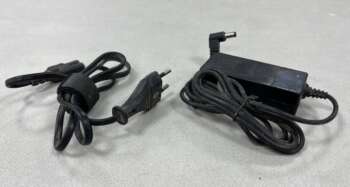 Lader t.b.v. de Stanley Fatmax X3G Geschikt voor: o.a. Stanley Fatmax X3G 3000mAh / 12V / 36 W Bijzonderheden: Het model op de foto kan afwijken van de geleverde lader door de loop van de tijd zijn er diverse modellen uitgebracht voor de ze laser. Het kan mogelijk zijn dat de vorige eigenaar er een kenmerk in heeft gegraveerd. Alle laders zijn getest en hebben één maand garantie.