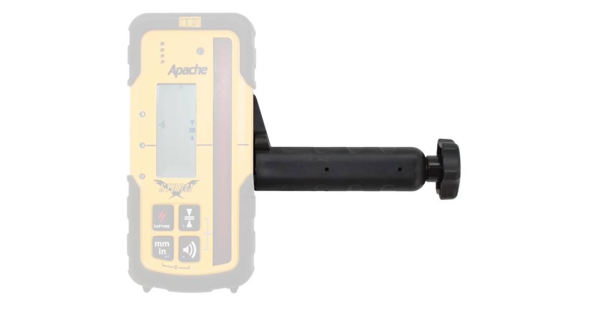 Gebruikte Spectra baakklem Oud model met 2 punten Passend op o.a.: oude spectra HL700 en Apache Storm handontvanger Levering: 1 stuks baakklem Het klem op de foto kan afwijken van de geleverde klem hier hebben wij er meerdere van liggen. De vorige eigenaar heeft geen kenmerk in de klem gegraveerd. Alle klemmen zijn getest en werken naar behoren.